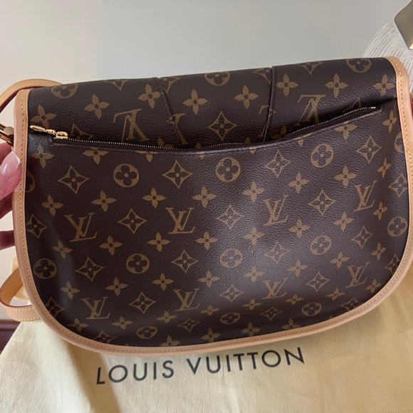 NEW LOUIS VUITTON  Monogram Menilmontant MM - Picture 3 of 16